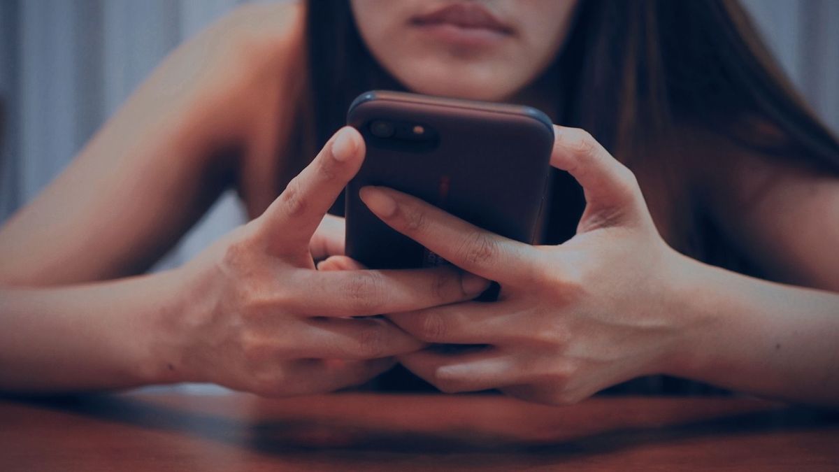 Catalina Gómez narró en el programa Habla con ella su experiencia de ciberacoso iniciada en 2023.