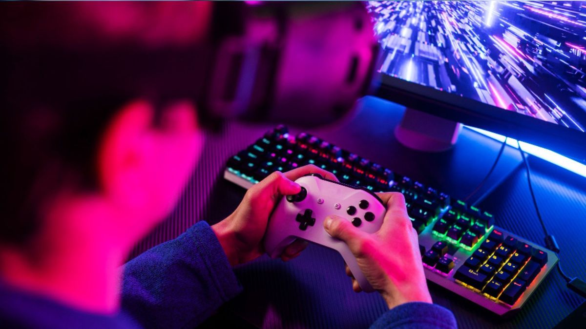 Los accesorios incorporan detalles que reflejan la evolución estética del gaming.