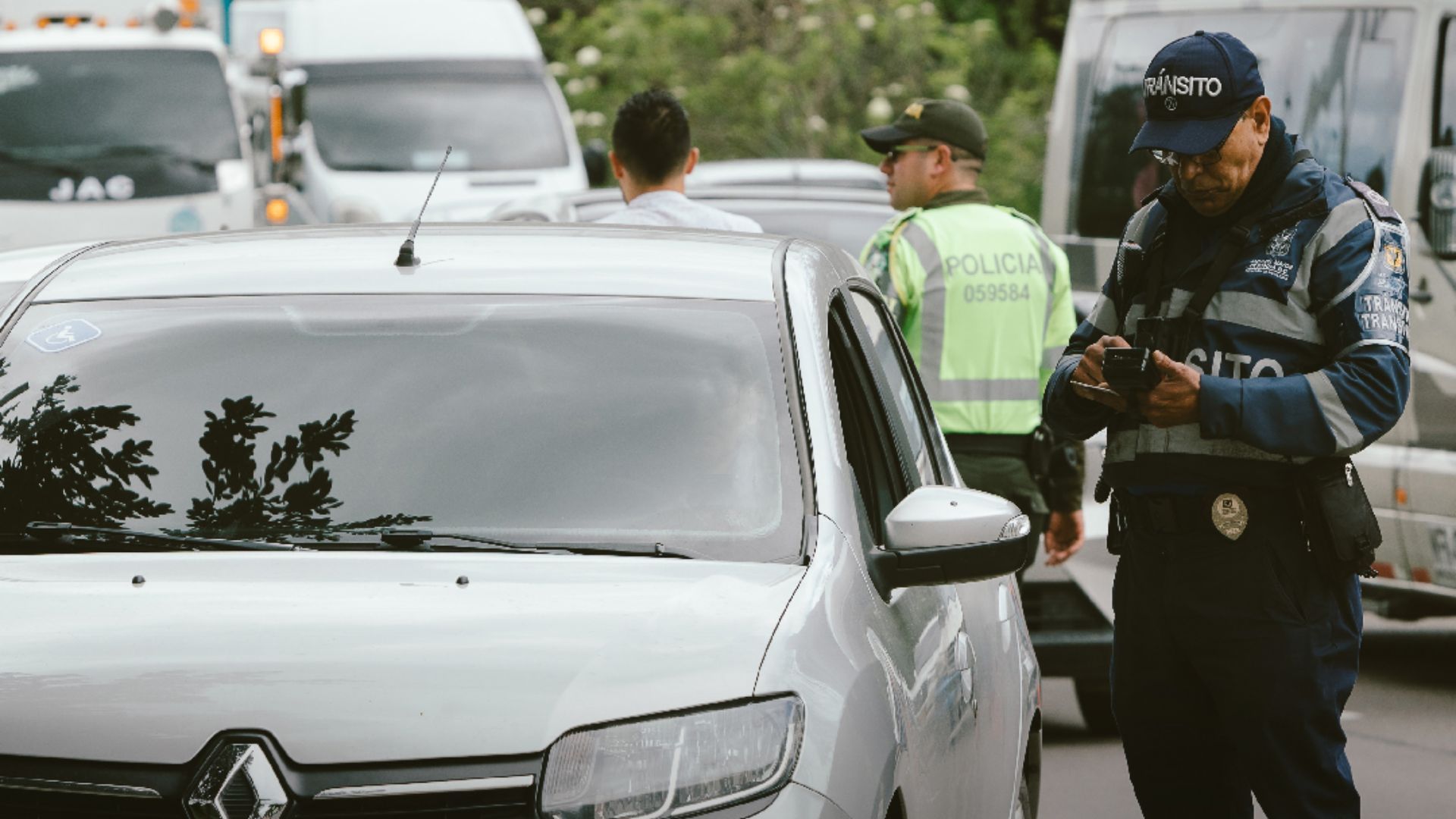 Agentes de Tránsito en territorio
