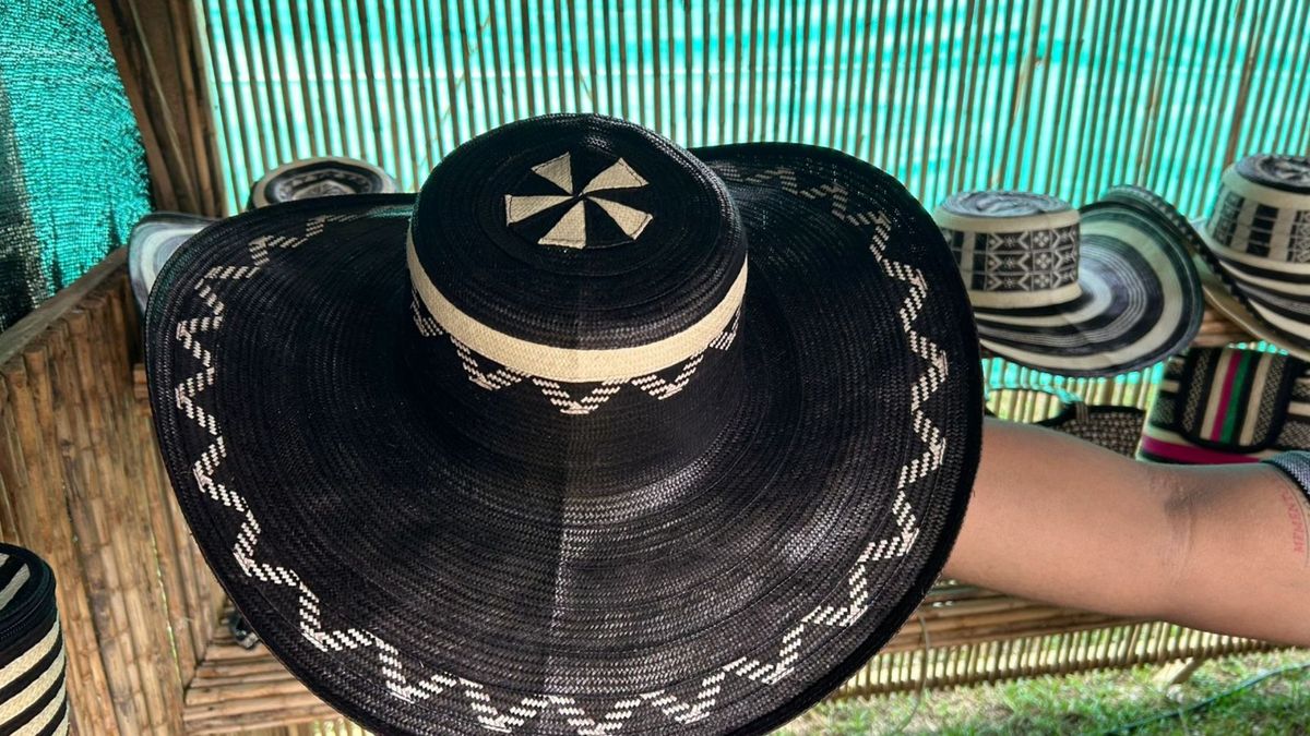 Sombrero que lleva por nombre 'Omar Geles'.