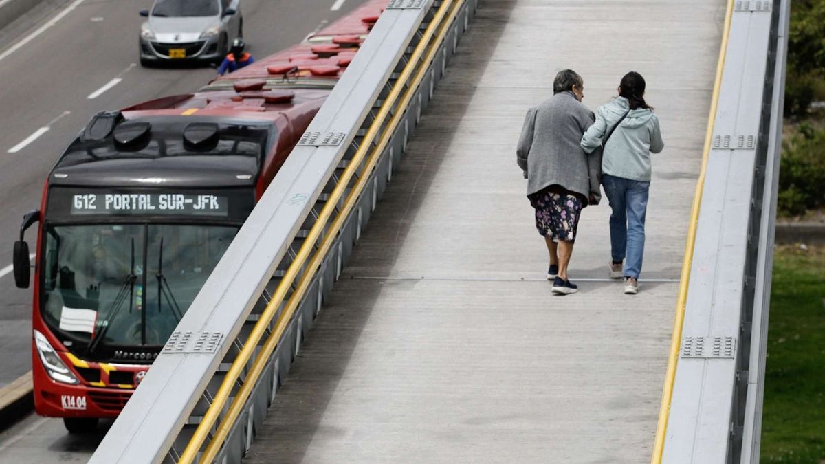 El aumento de la tarifa de TransMilenio abrió un debate entre el Gobierno Nacional y el Distrito sobre los criterios técnicos del ajuste.
