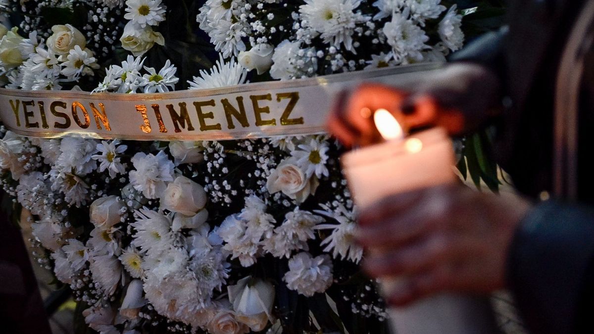 El cantante Yeison Jiménez fue recordado y homenajeado por amigos, artistas, seguidores y familiares.