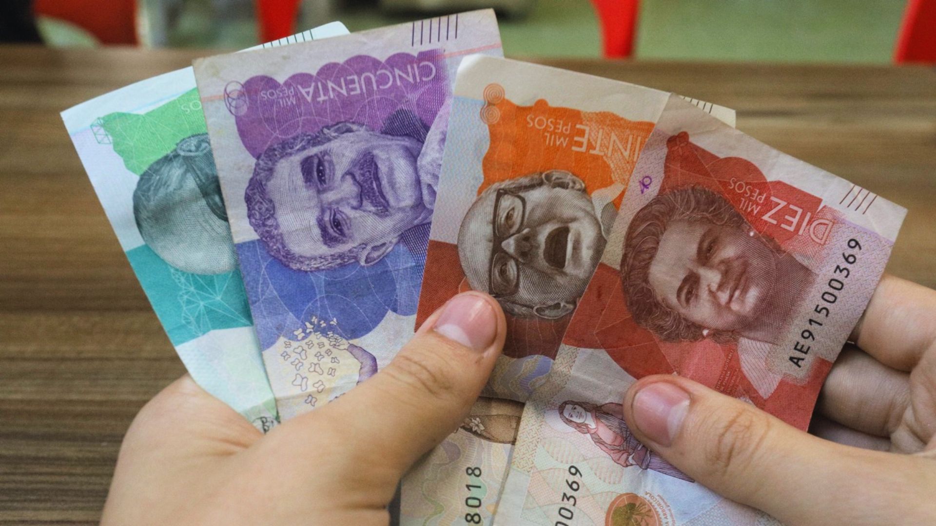 En materia de salud pública, los mandatarios regionales también alertan sobre los riesgos asociados al posible aumento del consumo de bebidas adulteradas o de dudosa procedencia. 