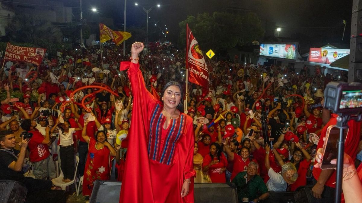 Senadora Martha Peralta