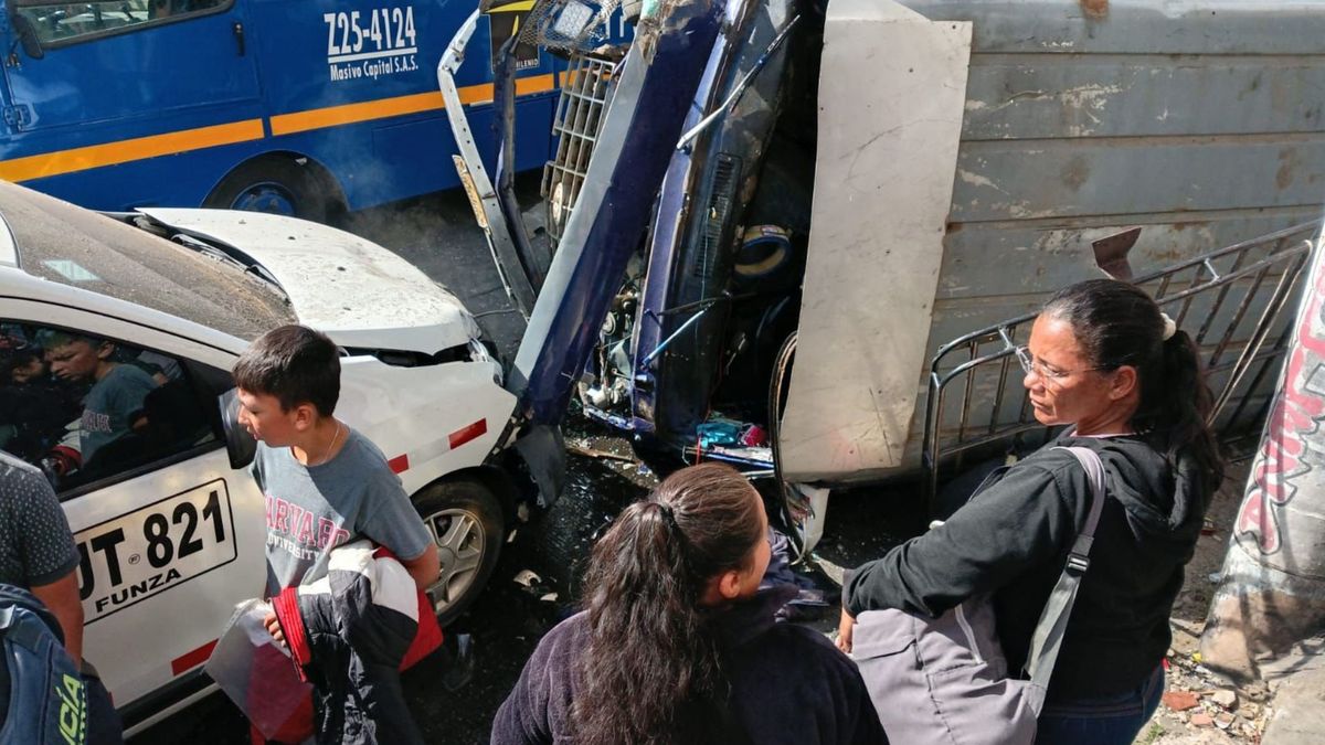 Accidente en Ciudad Bolívar | Siniestro dejó un muerto y varios heridos tras choque múltiple