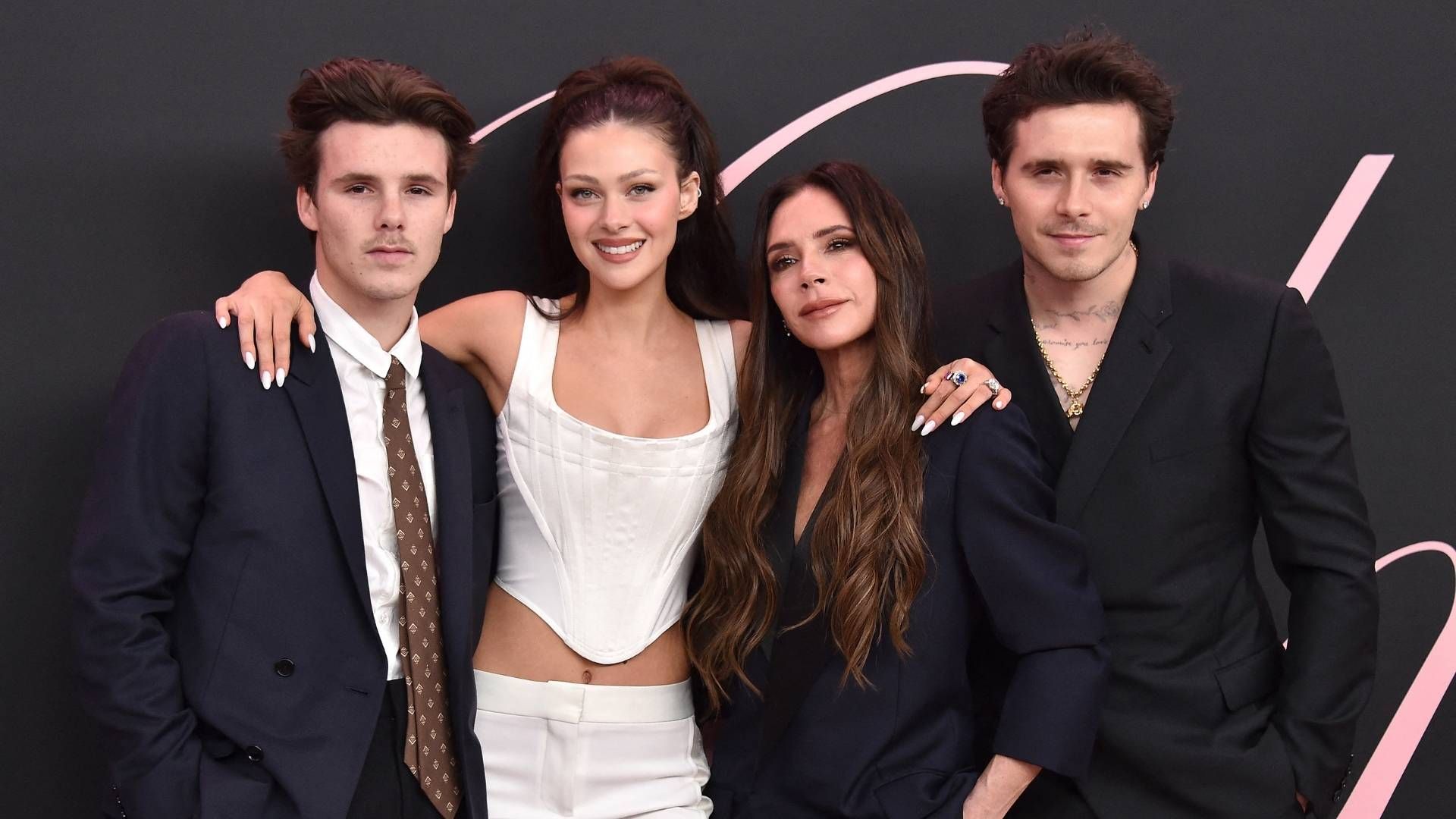 Brooklyn Beckham detalló los episodios que, según él, provocaron la ruptura con sus padres y su entorno familiar.