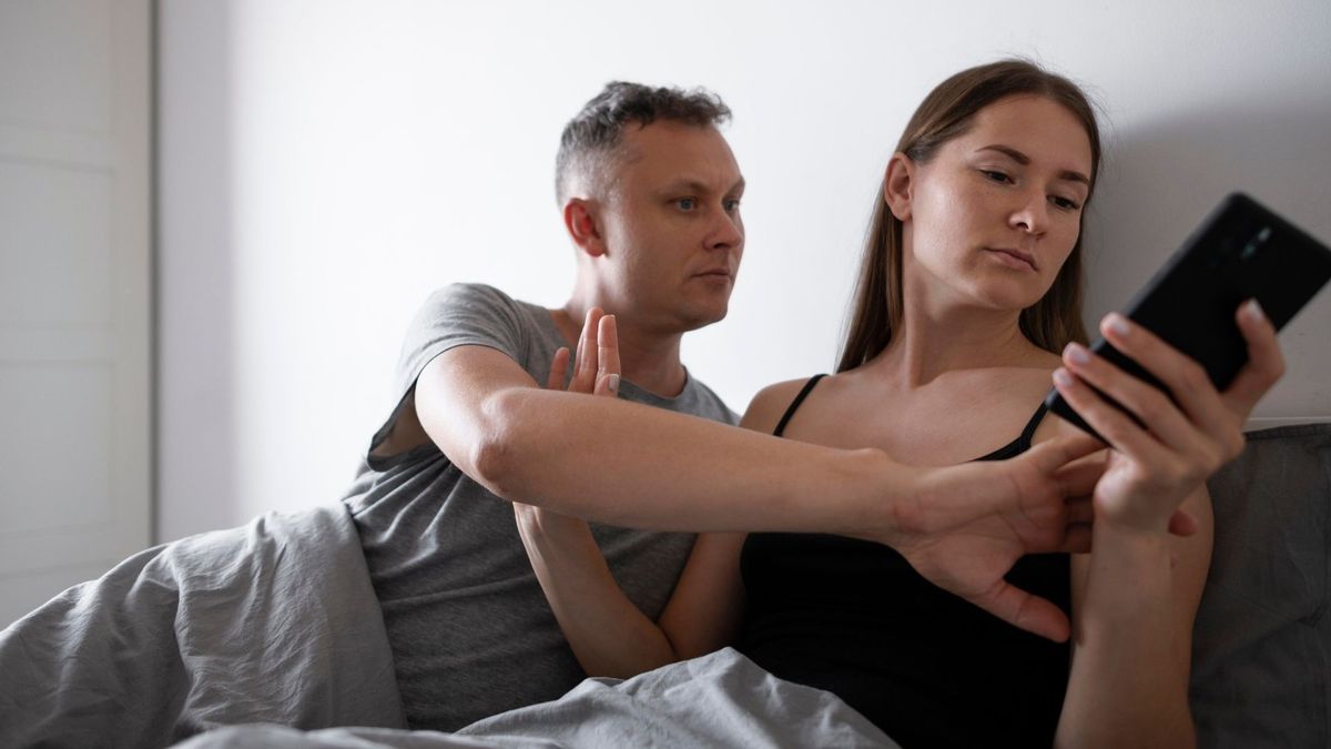 Carlos Enrique Garavito Ariza habló sobre los celos y su relación con la salud emocional en el programa Siempre Contigo.