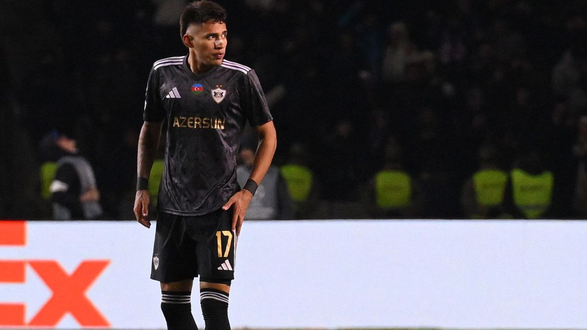 Camilo Durán, jugador que marcó doblete en la Champions League