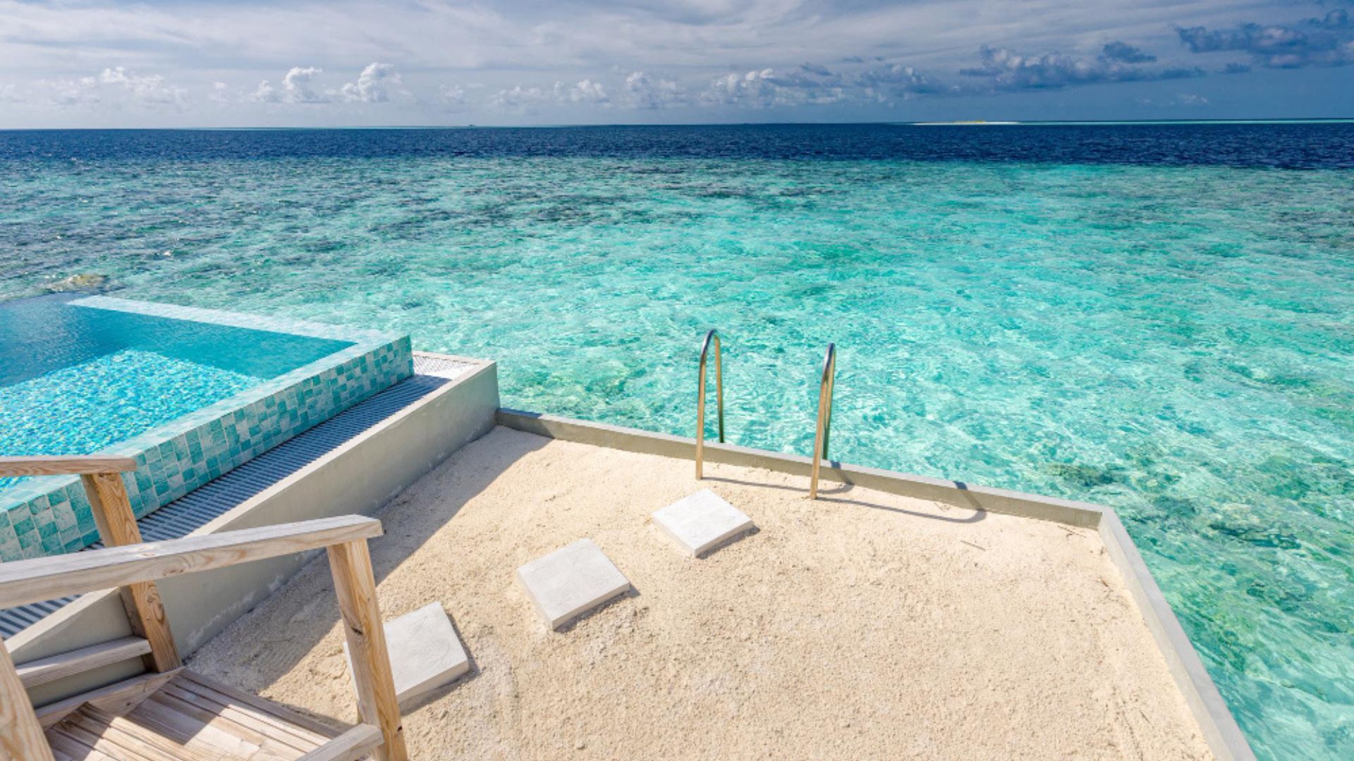 El precio promedio para adultos es de 150 a 180 coronas checas por dos horas, lo que equivale aproximadamente a 7 u 8 dólares estadounidenses. 