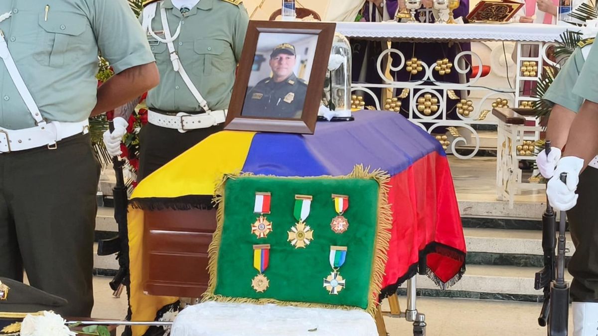 Exequias Renato Solano.