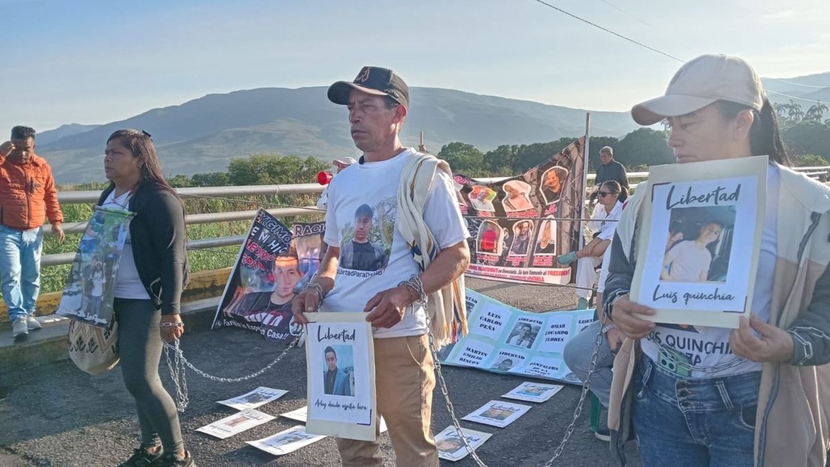 Protesta en la frontera para exigir la liberación de colombianos detenidos en Venezuela.