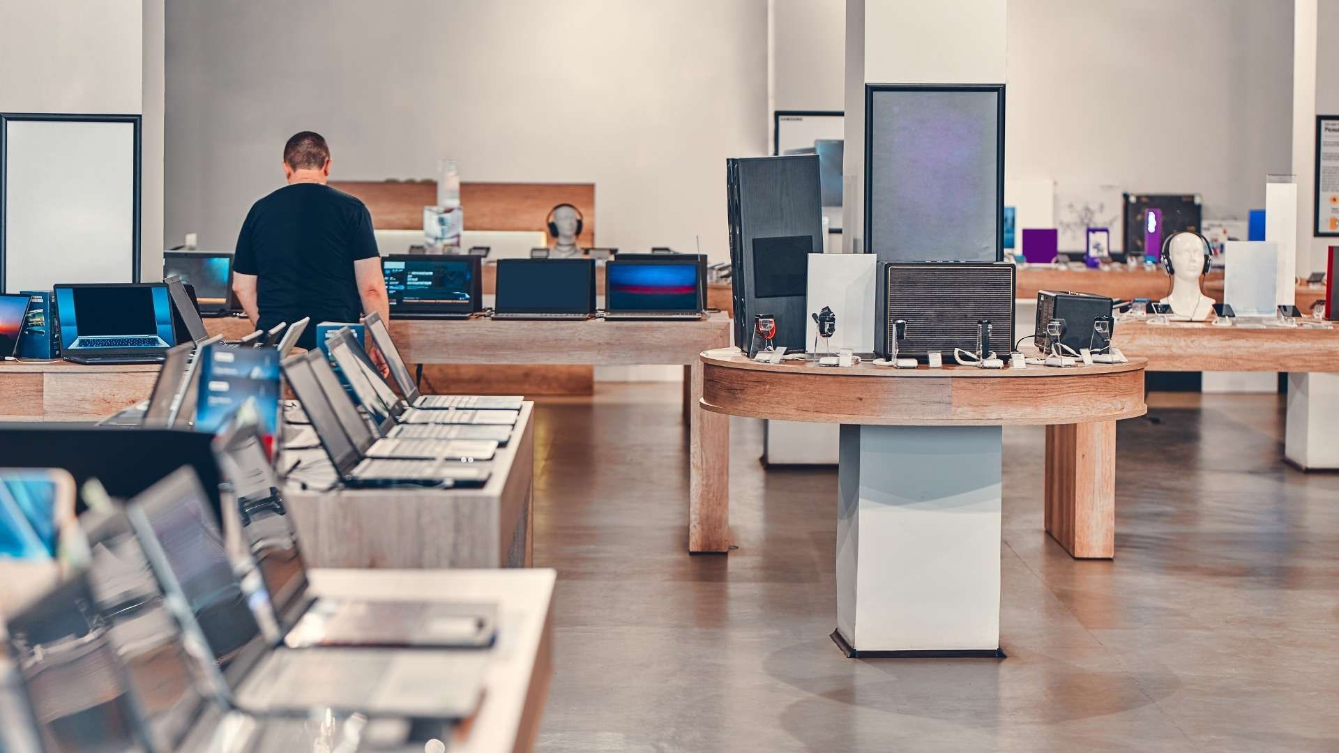 Una empresa del rubro tecnológico bajó sus persianas en todo el país y abrió interrogantes sobre el futuro del sector.