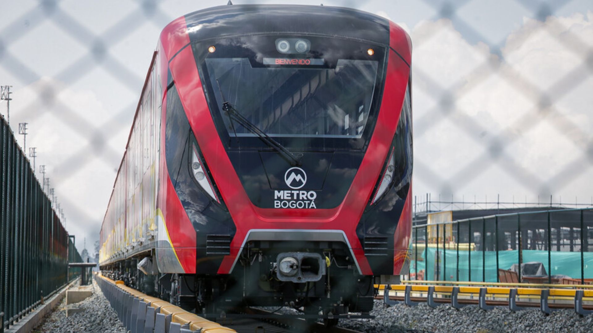 En el mismo sector donde se ubica la estación se construirá una Subestación Eléctrica Receptora, que es necesaria para que funcione el metro.