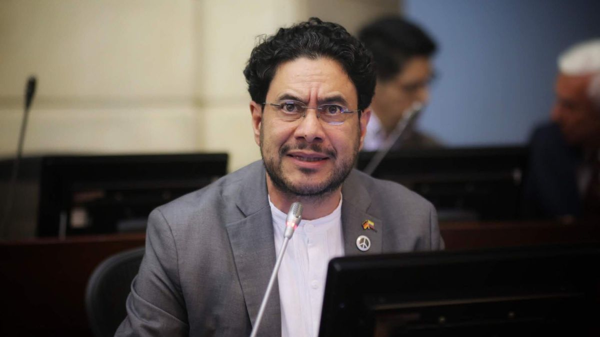 consecuencias para ivan cepeda si el cne define la consulta como interpartidista