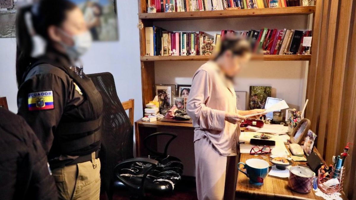 Ecuador, allanan la vivienda de la excandidata Luis González