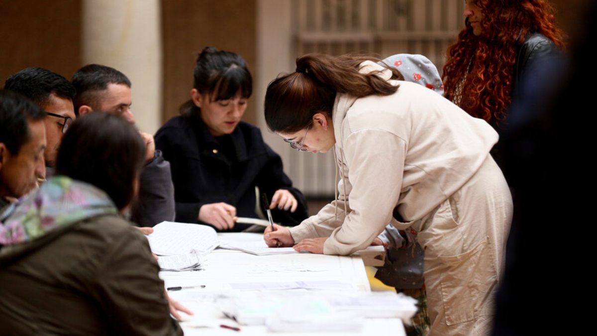 Imagen de archivo. Este derecho puede hacerse efectivo a través de la iniciativa legislativa, entre otros mecanismos de participación democrática.