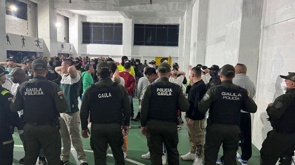 Operativos en cárceles de Medellín.