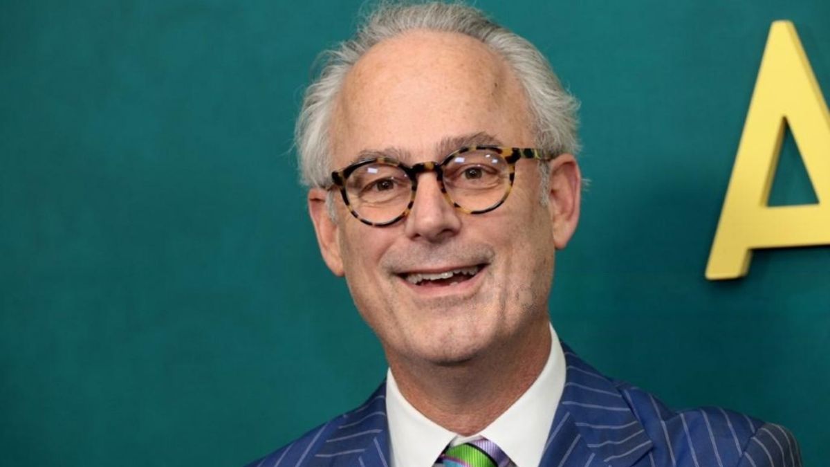 Amor Towles conversa con Santiago Ángel durante el Hay Festival Cartagena 2026 sobre Un caballero en Moscú.