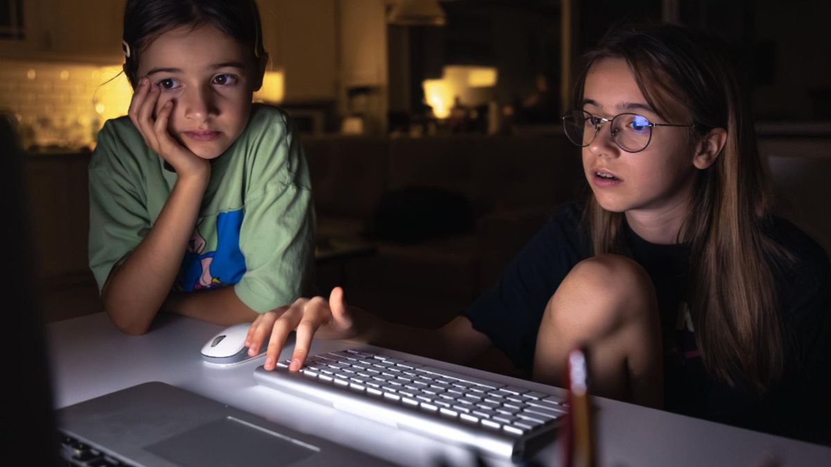 Un experto explicó en La FM cómo funciona la Deep Web y los riesgos asociados a su uso.