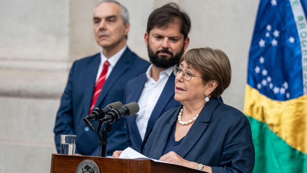 Michelle Bachelet, junto al presidente de Chile, Gabriel Boric.