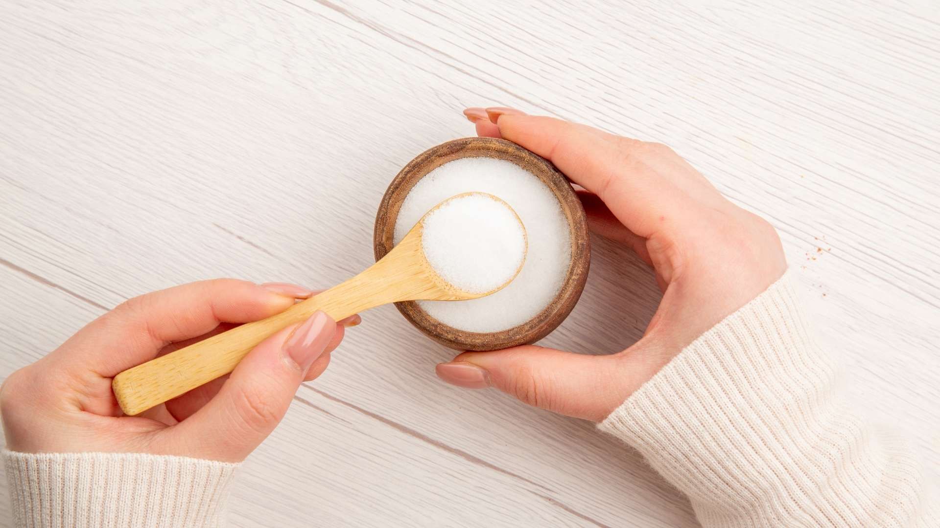 Proceso de licuado de la cáscara de papa para la obtención de ácido oxálico natural.