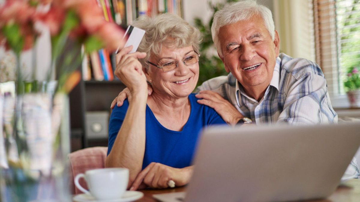 Sobre el reto estructural, explicó que más de 17 millones de colombianos podrían cotizar y no lo hacen.