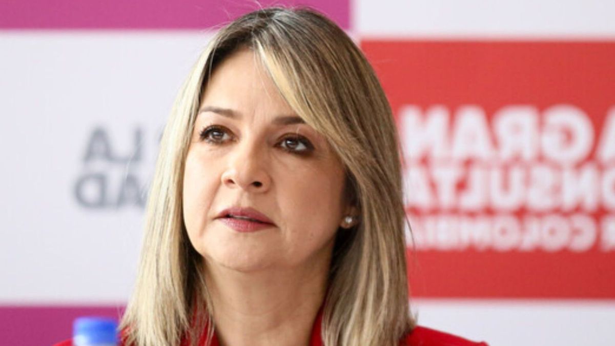 La periodista aseguró que si llega al poder investigará a Petro.