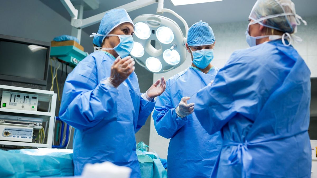 El proceso se llevó a cabo en un quirófano con ambos cuerpos juntos. Detalles del suceso.