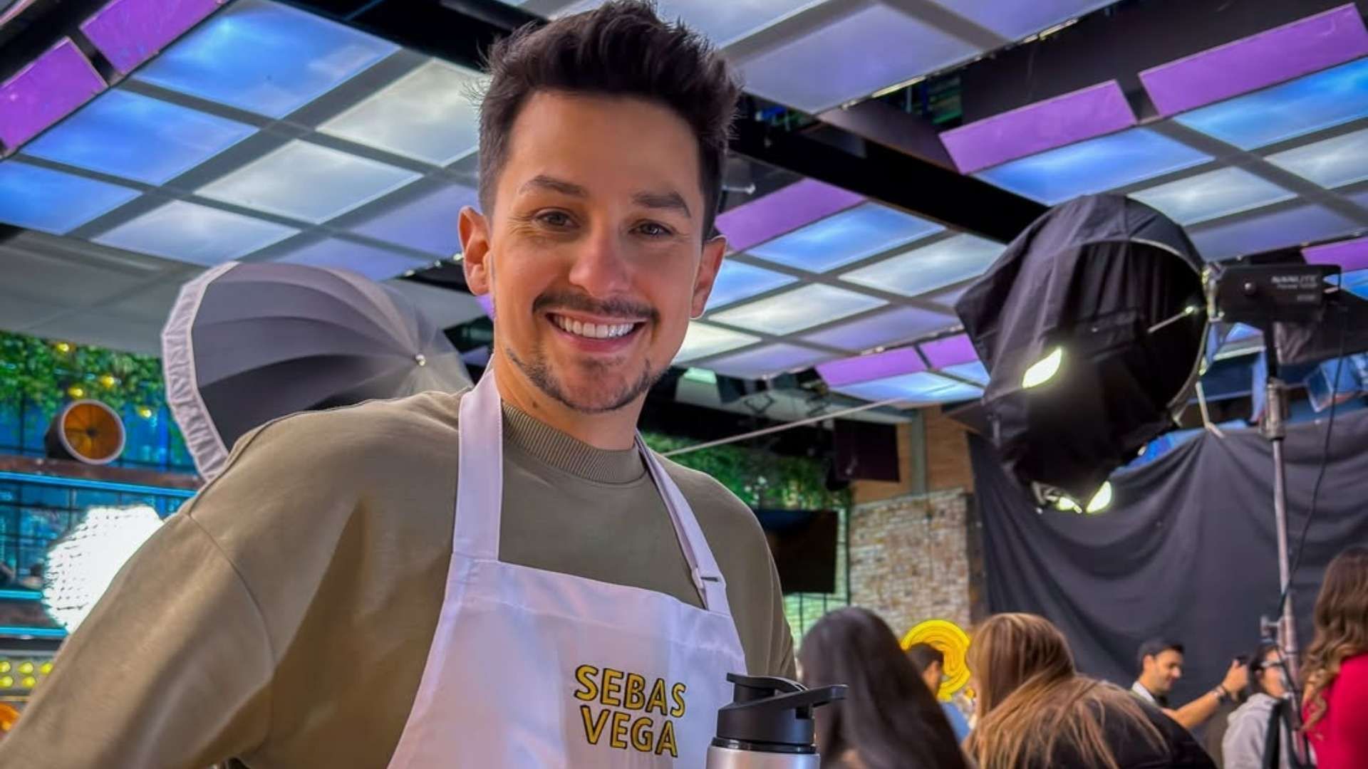 El actor Sebastián Vega enfrenta MasterChef Celebrity 2026 como un reto personal.