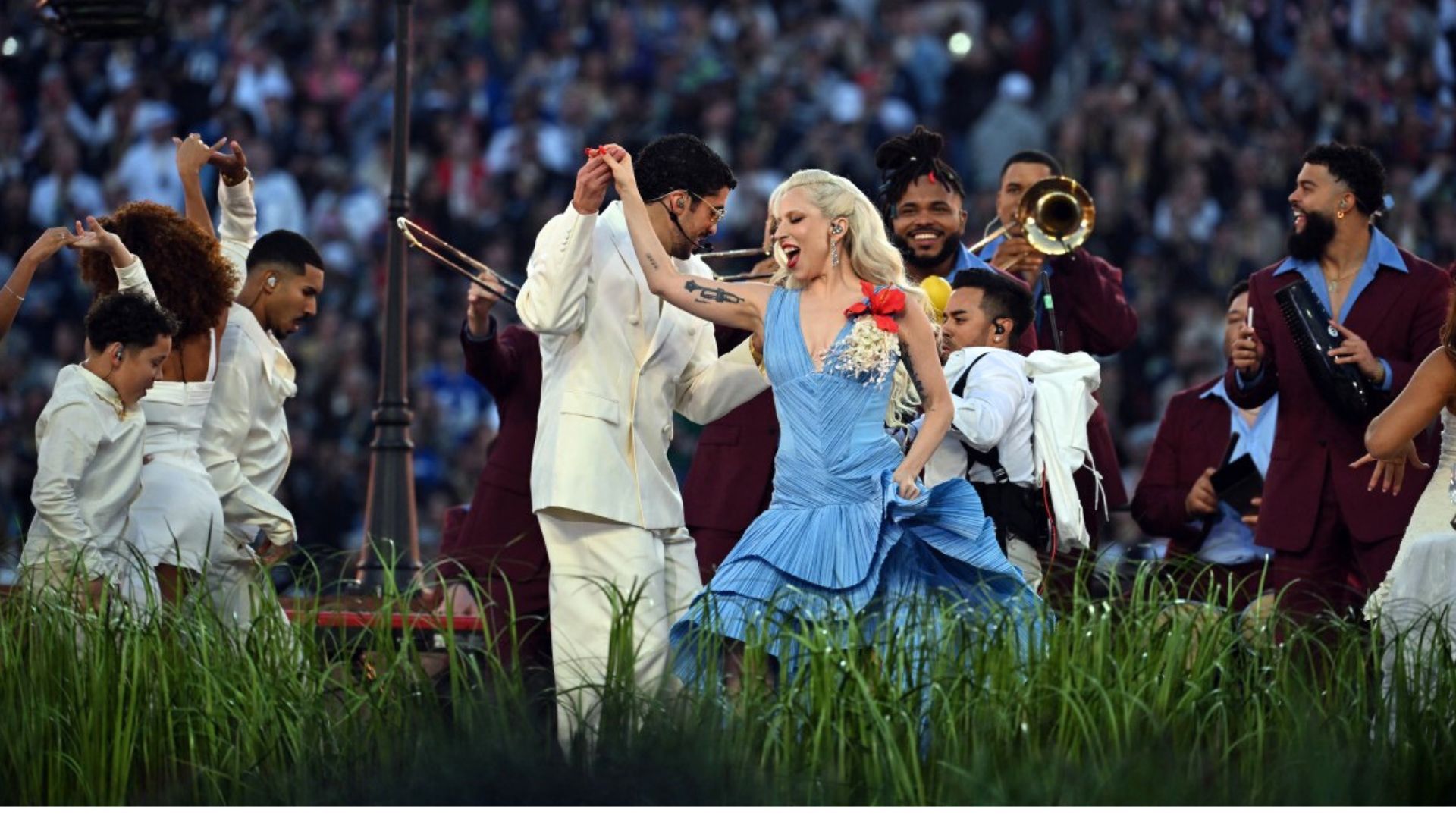 Lady Gaga bailó salsa con Bad Bunny en el Super Bowl 2026.