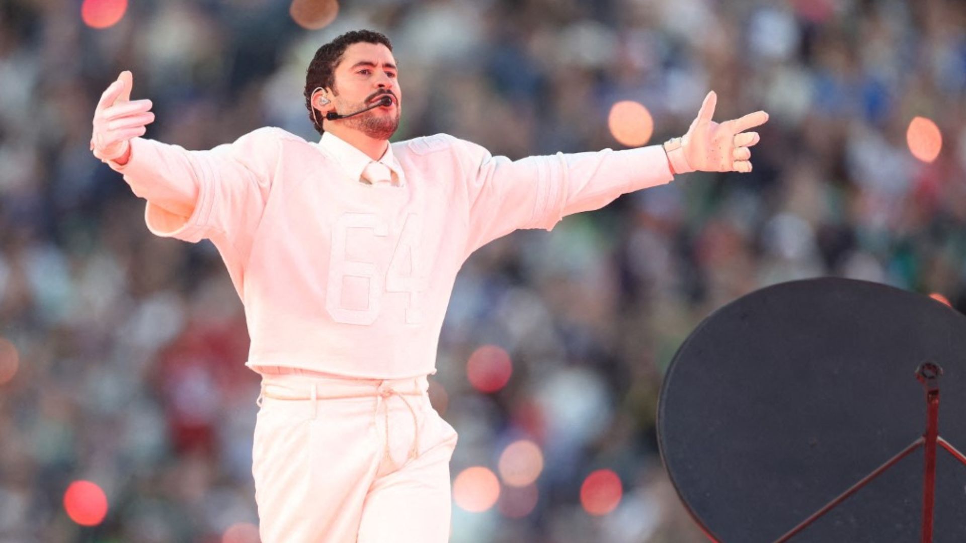 Algunos consideran que podría tratarse de un homenaje al año de nacimiento de su madre.