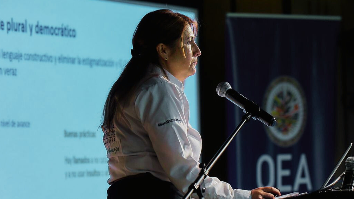 Defensora del Pueblo, Iris Marín.