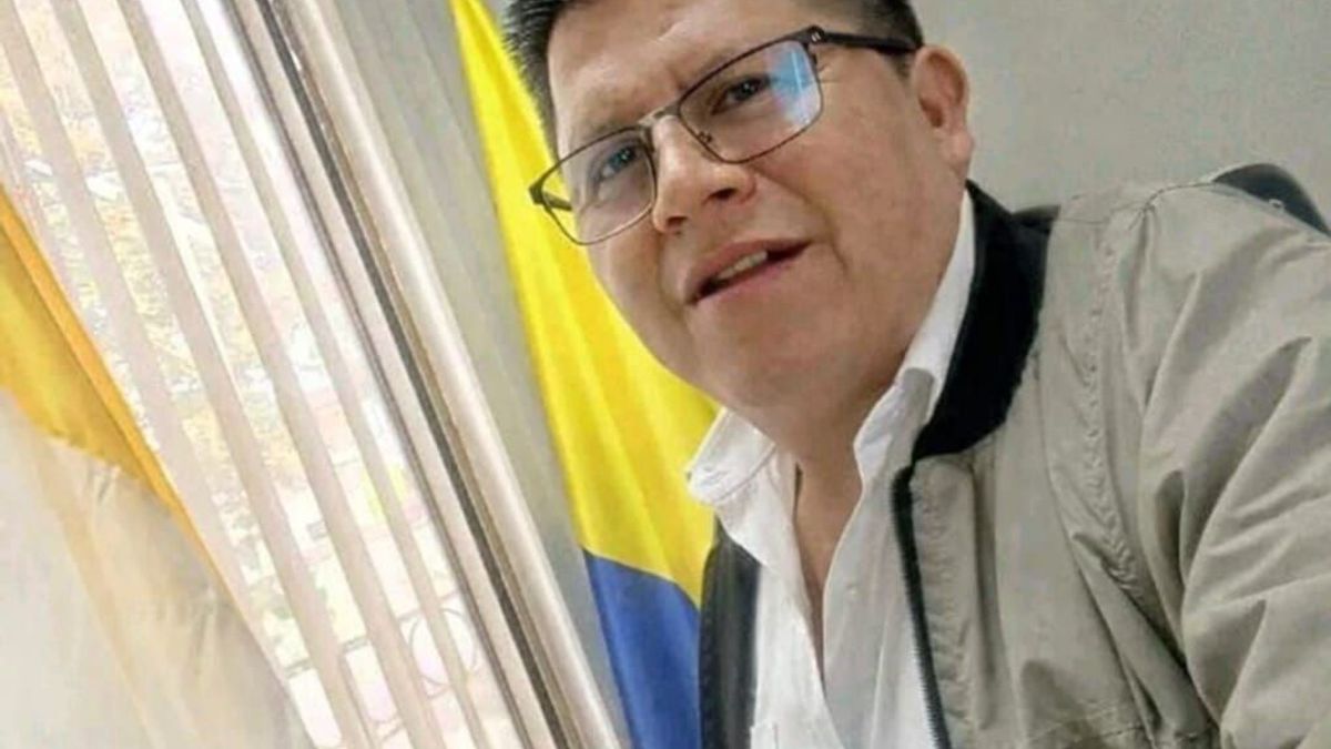 Las autoridades locales y de tránsito hacen presencia en la zona para investigar el hecho.