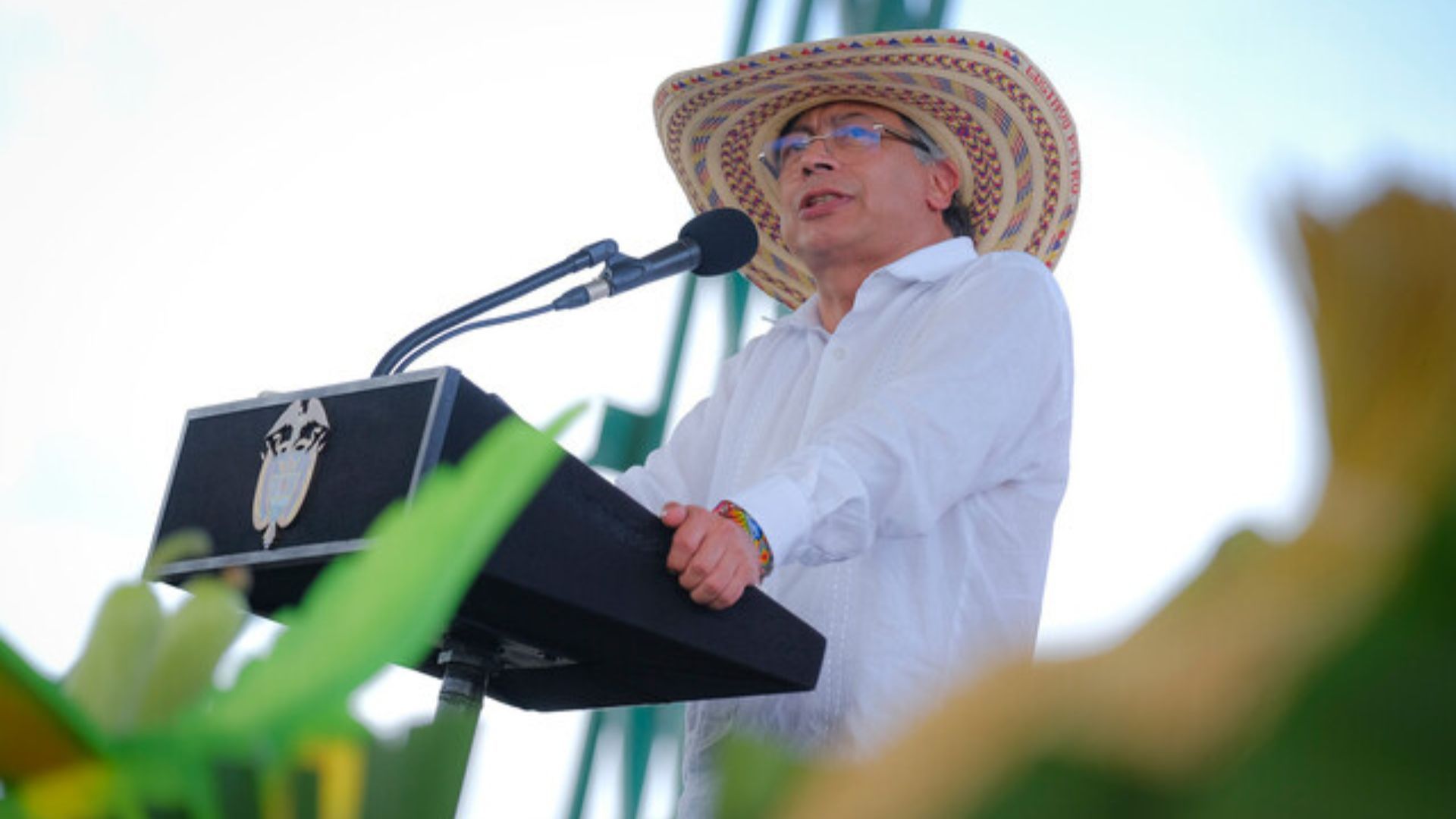 El mandatario afirmó que querían destruir el helicóptero en el que viajaba.