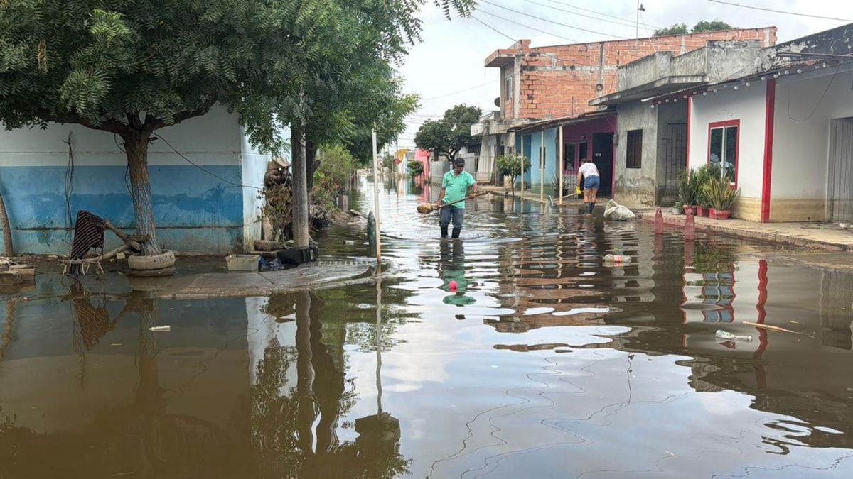 Las inundaciones han afectado a más de 70.000 familias.