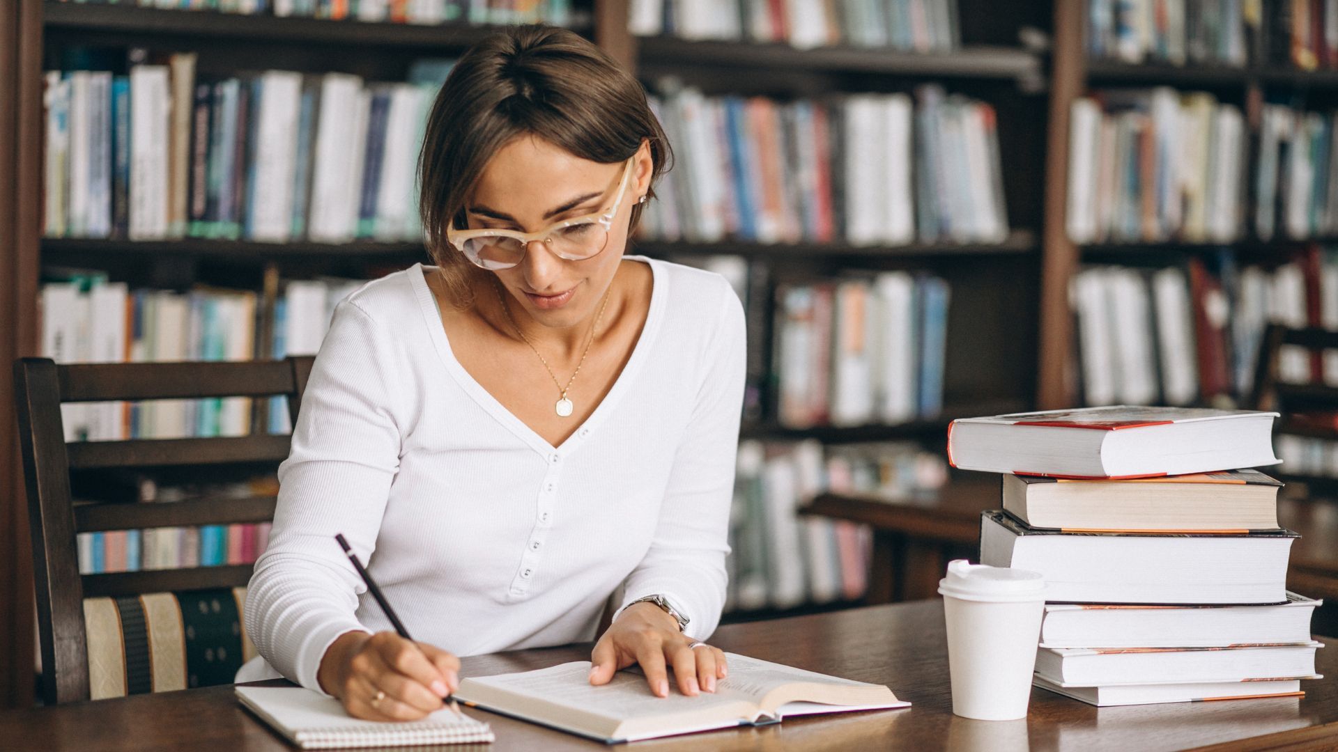 En Colombia existe una gran variedad de universidades para aprender esta rama del conocimiento.