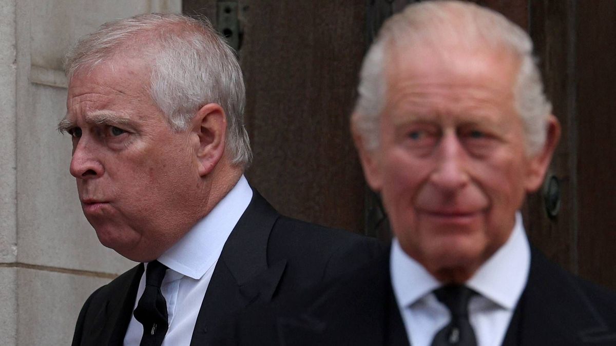 El rey Carlos III reiteró que la ley debe seguir su curso tras la detención del príncipe Andrew.