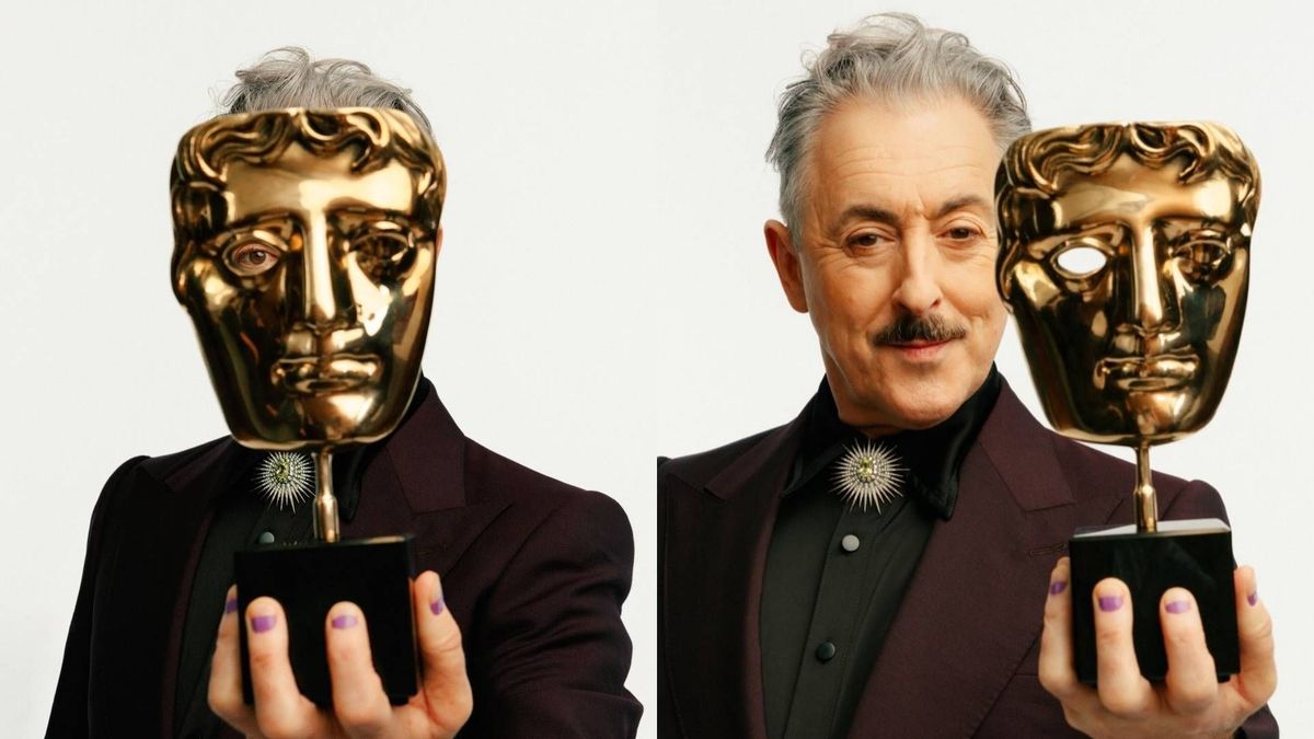 La ceremonia de los BAFTA 2026 se realiza en el Royal Festival Hall de Londres.