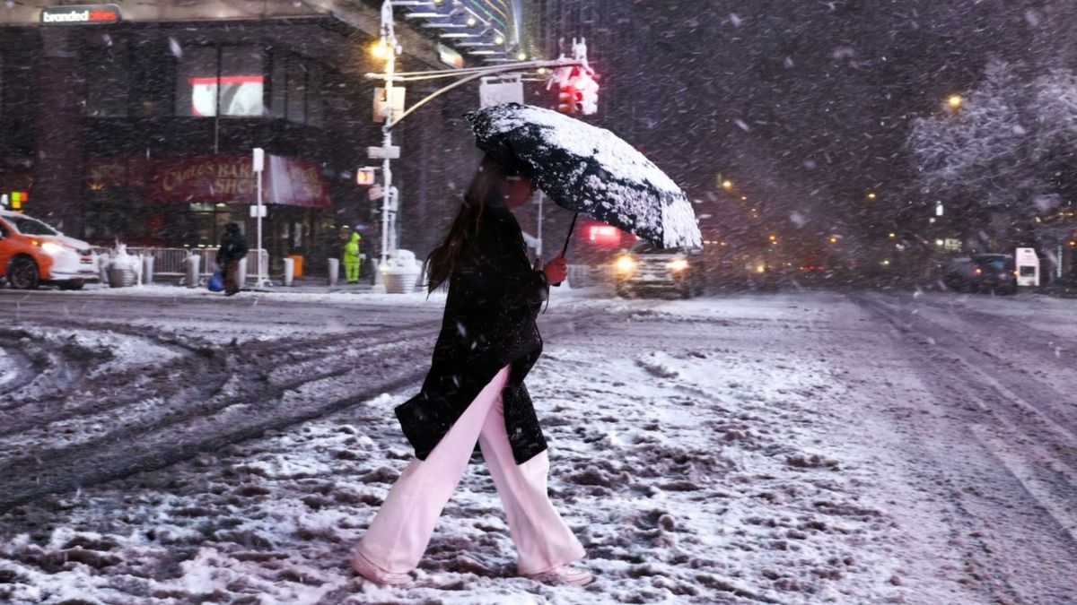 Más de 3.000 vuelos comerciales han sido cancelados en Estados Unidos.