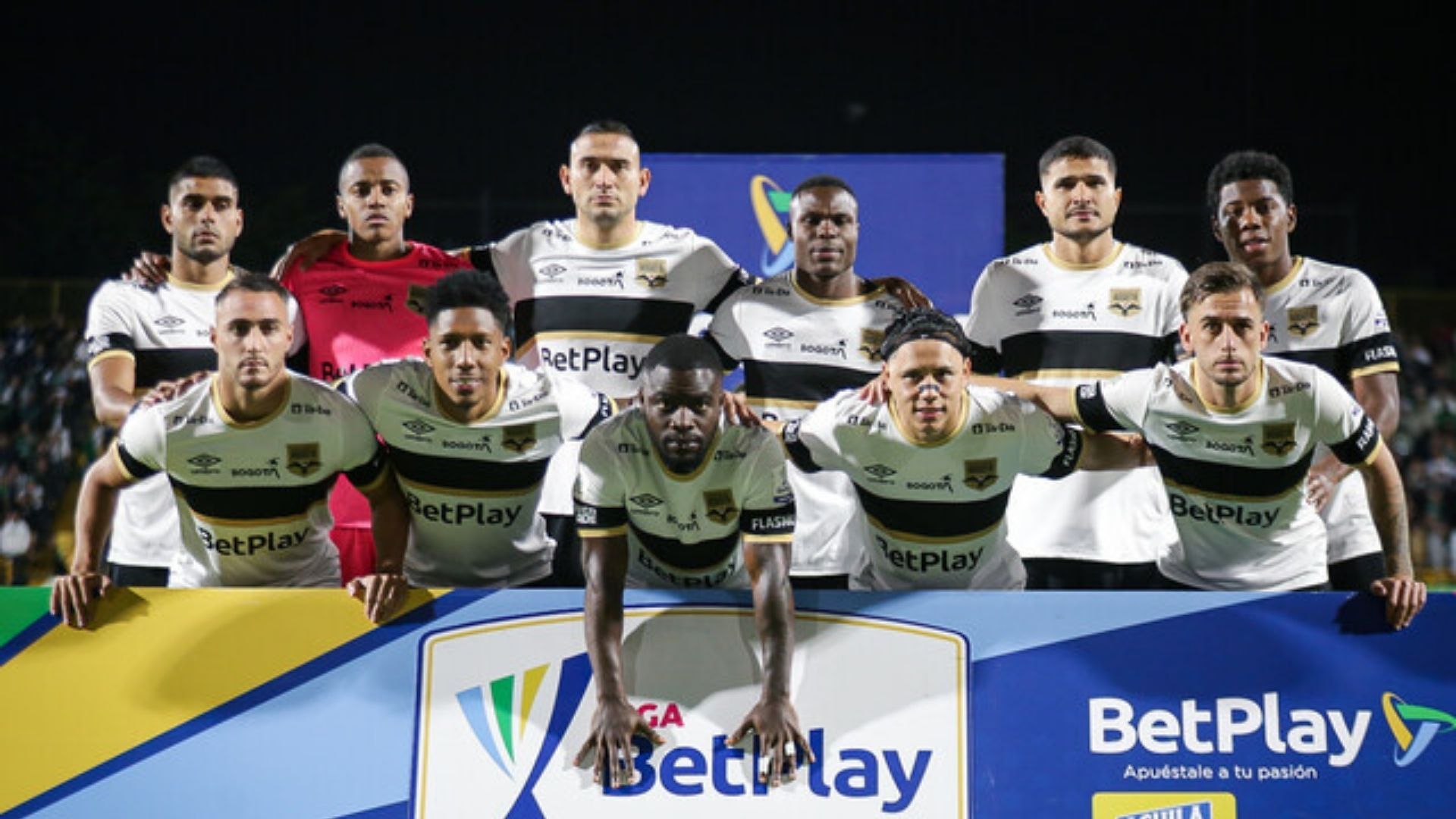 El equipo blanco y negro ha tenido resultados positivos en el torneo.