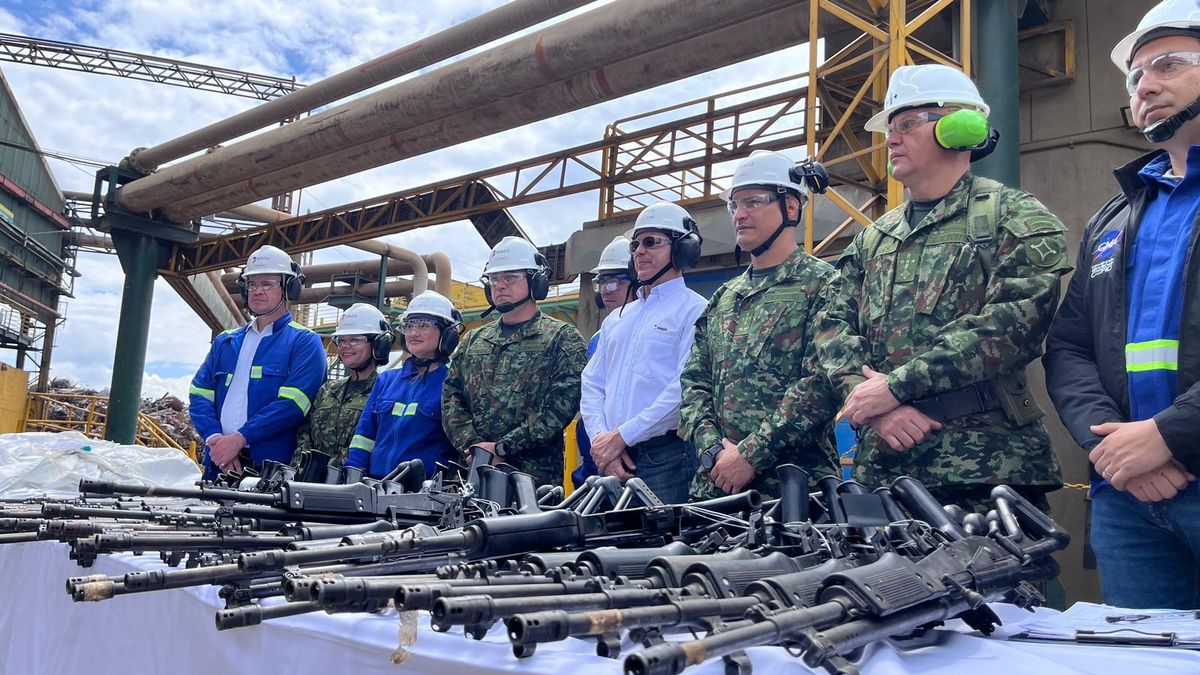 El Ejército entregó 100 toneladas de armamento que ya no está en servicio que serán transformadas en acero para fines productivos