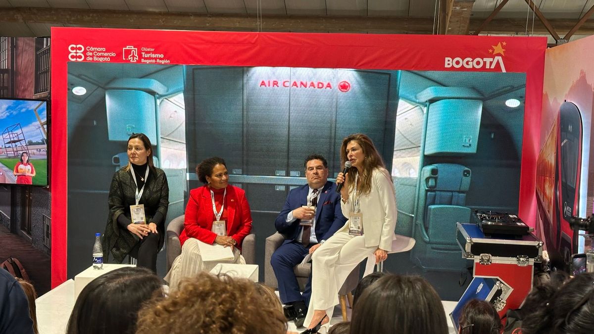 Bogotá y Canadá fortalecen su conectividad aérea