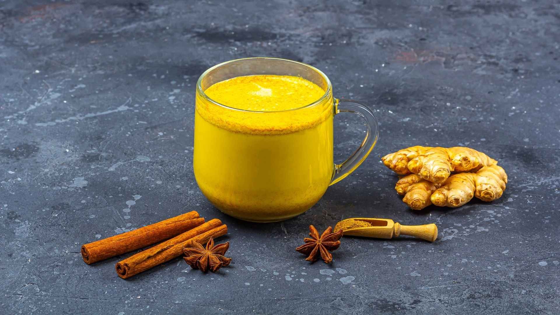 Con pocos ingredientes y en menos de 20 minutos, puede preparar una bebida caliente ideal para la noche.