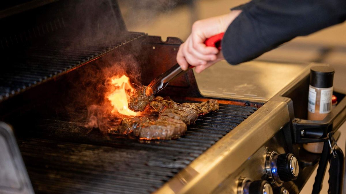 Migue Viscido explicó la importancia del fuego y las brasas para lograr un asado perfecto.