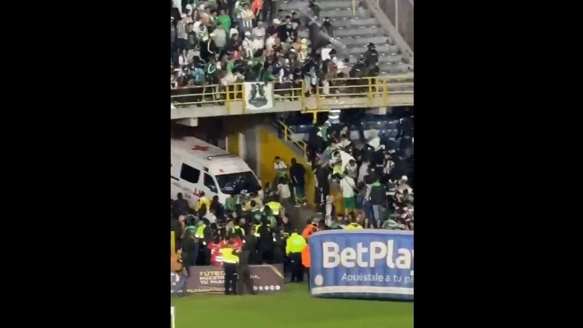 Autoridades distritales y policiales indicaron que el desorden podría traer sanciones para los grupos de aficionados involucrados.