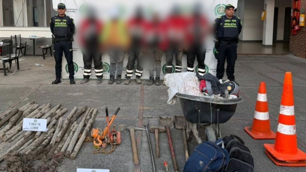 Desarticulada banda de falsos funcionarios del IDU dedicados al hurto de fibra óptica en Suba.