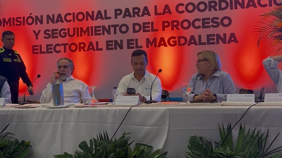 Min Interior y Min Defensa.