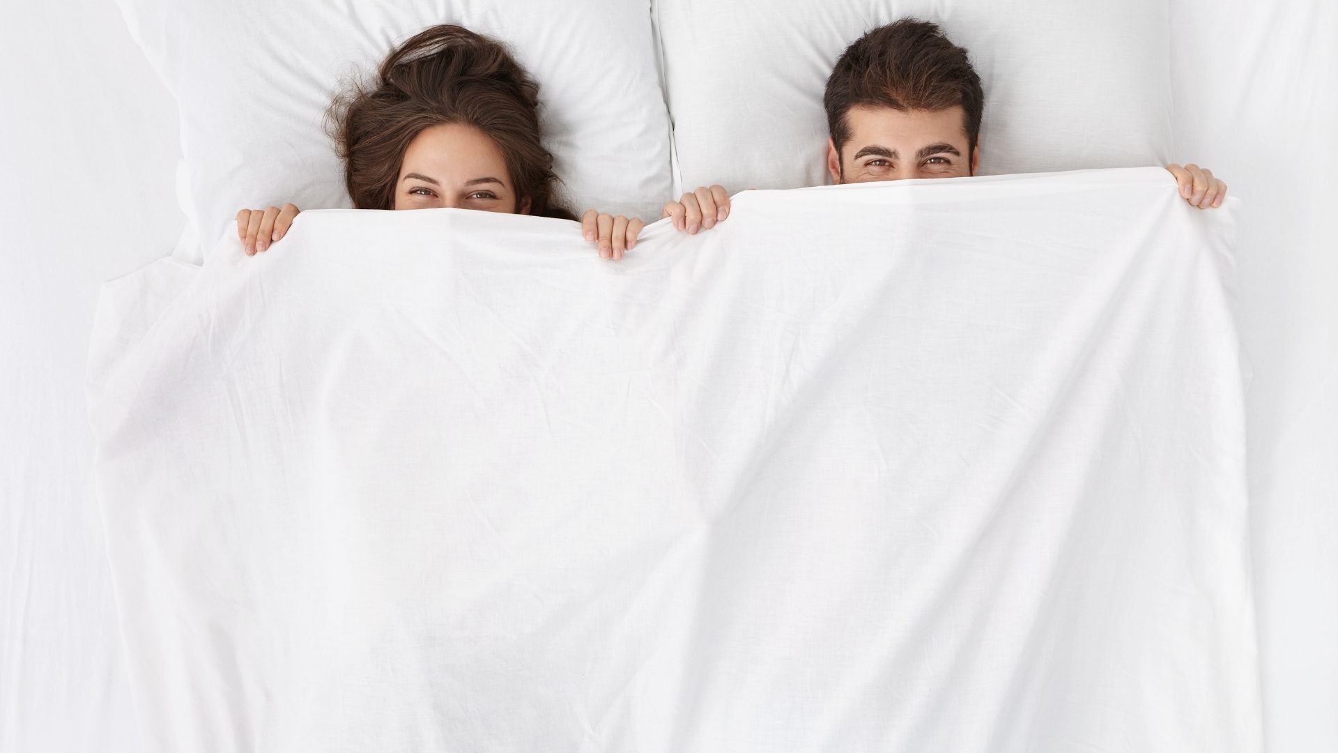 Expertos señalan que el divorcio del sueño puede reducir interrupciones nocturnas como ronquidos o movimientos.