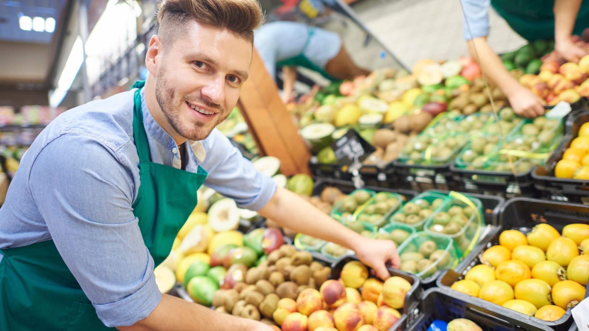 Éxito ofrece diferentes cargos en su empresa.