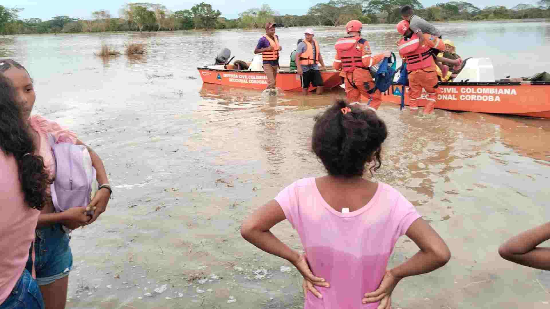 Miles de personas lo perdieron todo en las inundaciones por frente frío en Montería. 